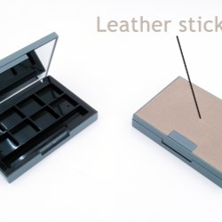 Eyeshadow palette with leather finish